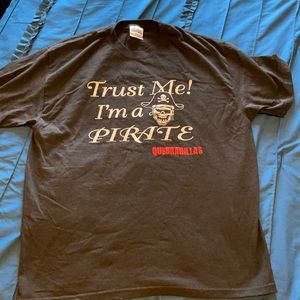 🌻3 for $25 Quebradilla Pirates Tee, L